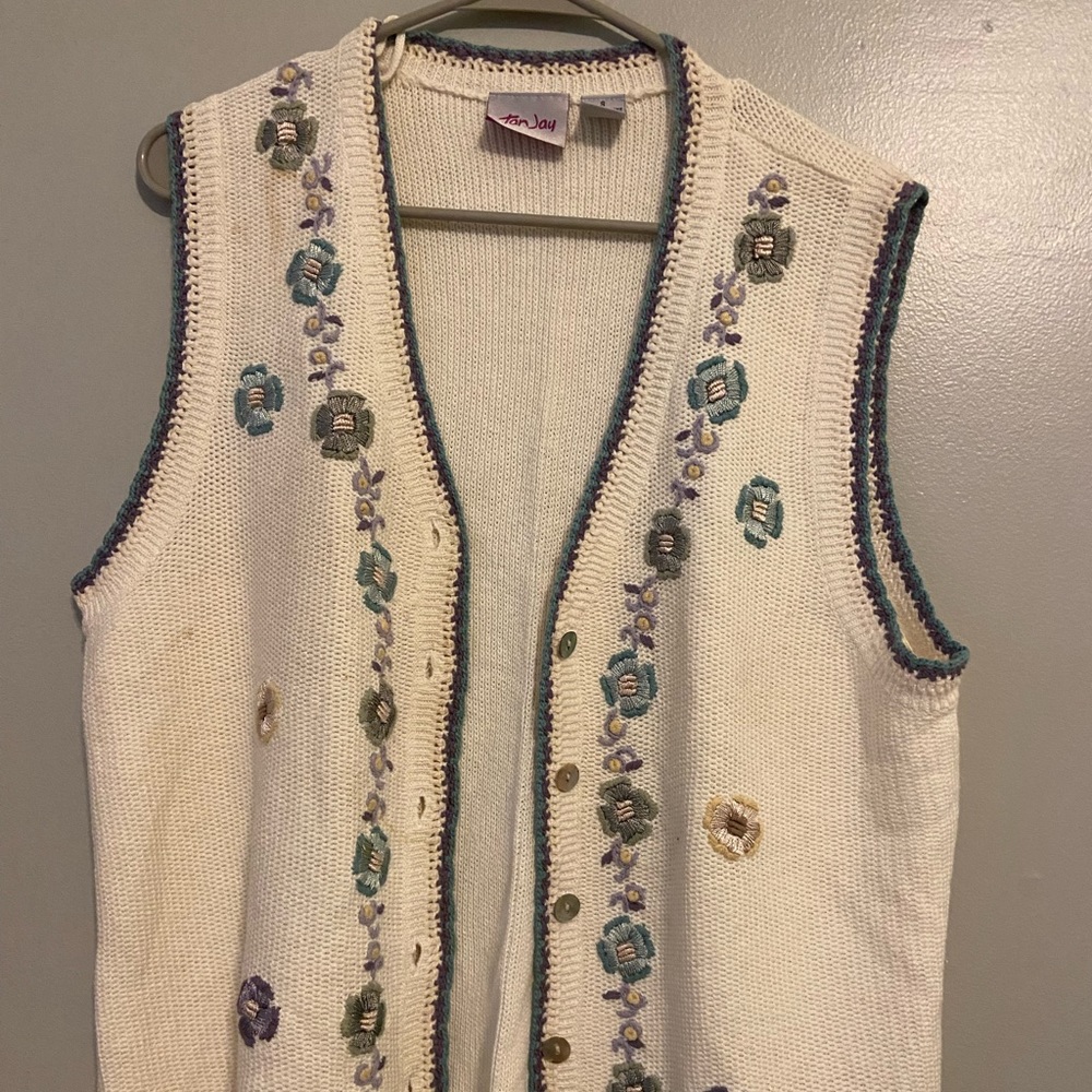 Tan Jay sweater vest SIZE SMALL